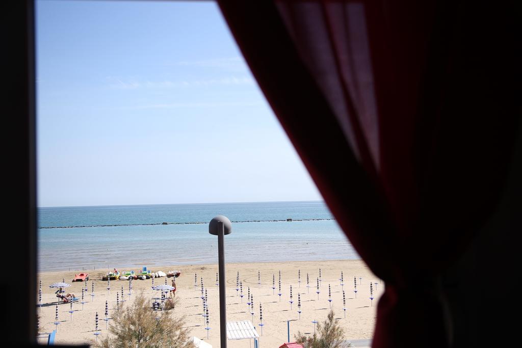Miramare Inn Hotel Marotta Exterior photo
